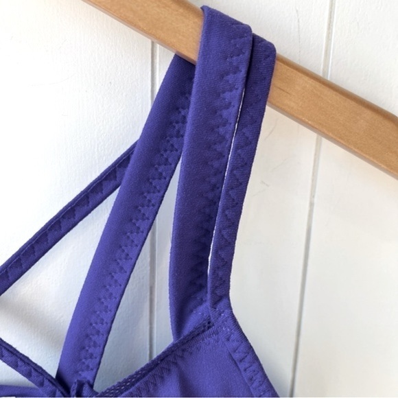 Adidas Women's Purple Criss Cross Workout Tank Top, Size Small. - Picture 2 of 11